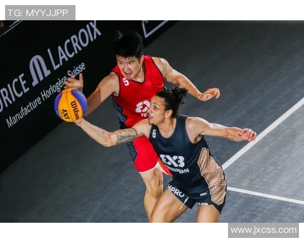 武汉网球队在大师赛中的团队协作展现出色值得赞赏与学习