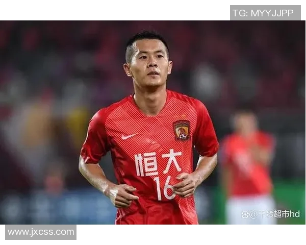 球衣三号背后的故事足球明星如何塑造传奇与荣耀 球衣三号背后的故事足球明星如何塑造传奇与荣耀